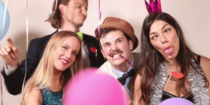 1920x1080 Two cute couples making funny faces in party photo booth