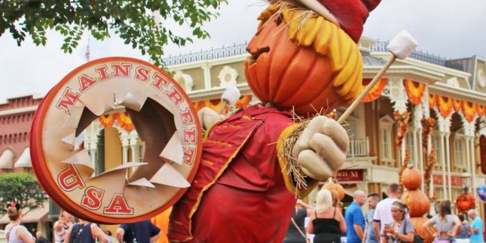 1080x1920 Disney Halloween iPhone Wallpapers from Magic Kingdom!