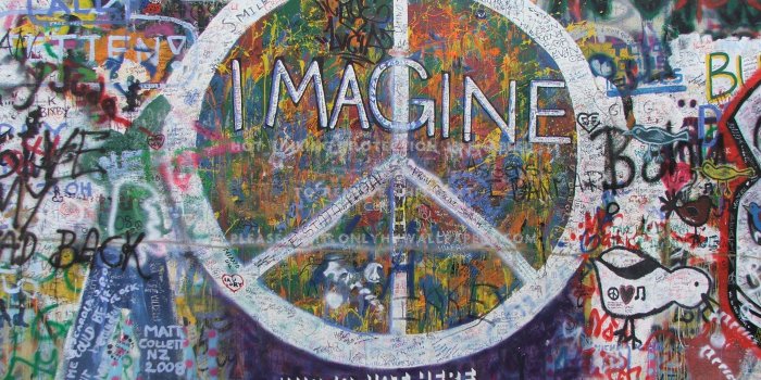 2272x1704 John Lennon imagine
