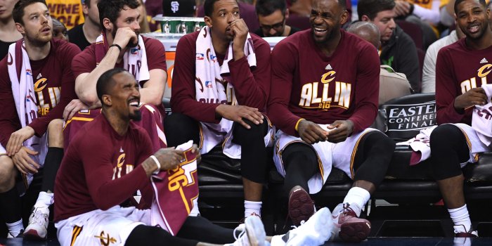 2048x1152 How LeBron James Can Keep Iman Shumpert In Cleveland