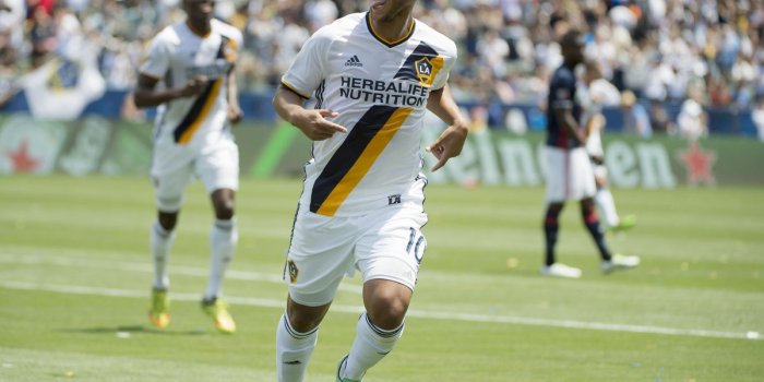1200x800 Sevilla and Espanyol rumored to be pursuing Giovani dos Santos