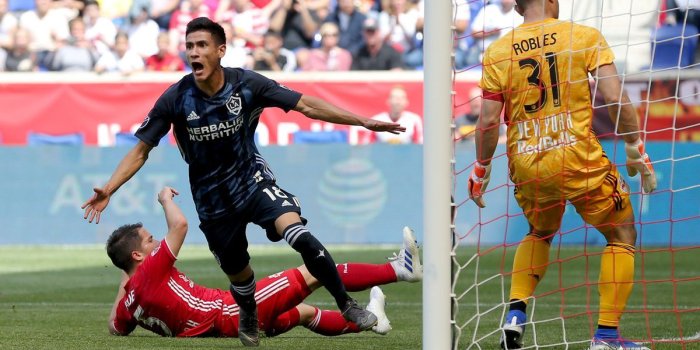 1200x800 Jonathan dos Santos, Uriel Antuna named to preliminary Gold Cup