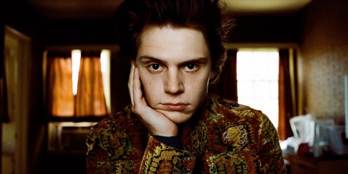 1920x1200 Evan Peters Wallpapers HD