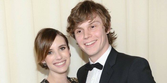 1920x1080 Cute Couple Emma Roberts And Evan Peters Wallpaper