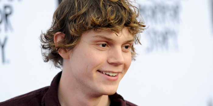 3133x2238 3 HD Evan Peters Wallpapers