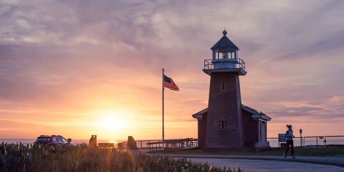 2560x1600 A 48-Hour Guide For Exploring Santa Cruz, California | Adventure