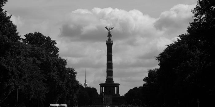3000x2000 Berlin Black And White ❤ 4K HD Desktop Wallpaper for 4K Ultra HD TV