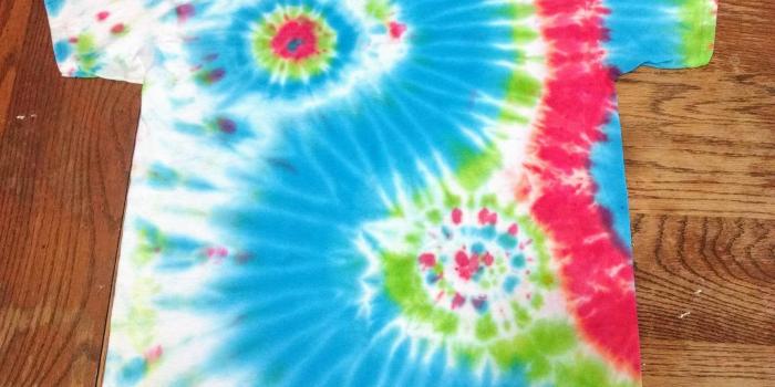 1728x1771 Tie Dye T-Shirt/Yin Yang/Turquoise/Lime Green/Red/Adult Large