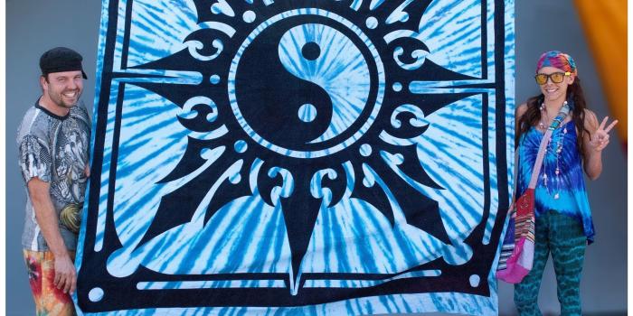 2048x2048 Yin-Yang Double Tapestry