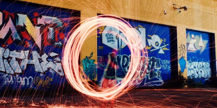 2048x1536 white neon light signage free image | Peakpx