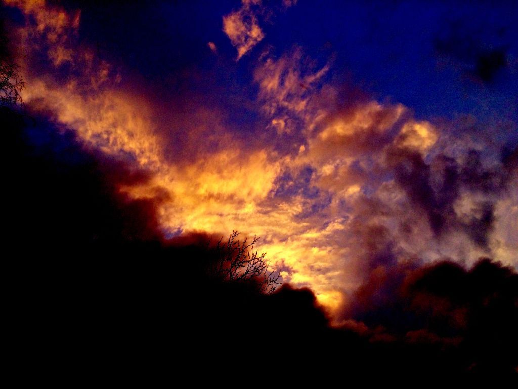 1024x768 sunset aesthetic filtered orange blue black clouds phot...