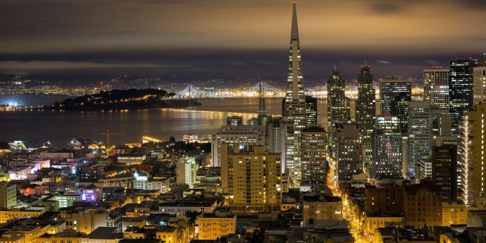 2560x1440 Beautiful city skyline during the night [Wallpaper] | dotTech