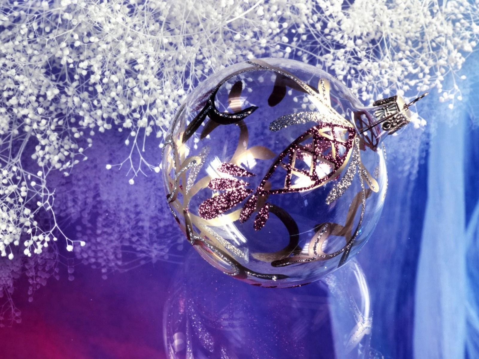 1600x1200 Greeting Card, Old New Year, Sphere, Christmas Decoration, New Year