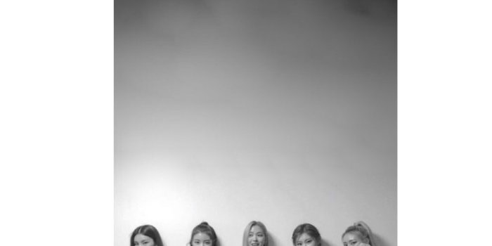 989x989 Posts tagged as #itzywallpaper | Picdeer