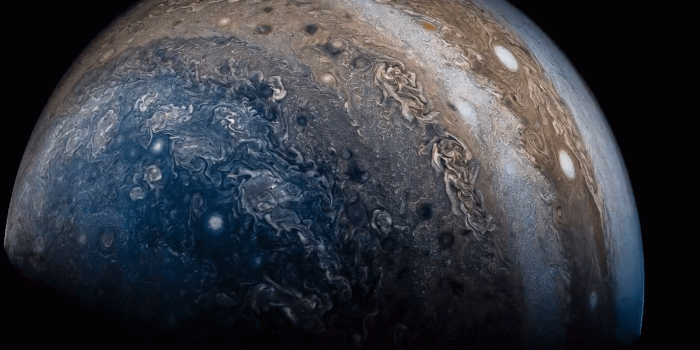 1366x768 Jupiter's animated photos from Juno Spacecraft are out of this world