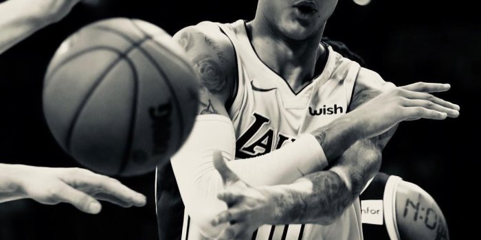 1080x1077 Los Angeles Lakers (@lakers) on Instagram: “Coming out of the