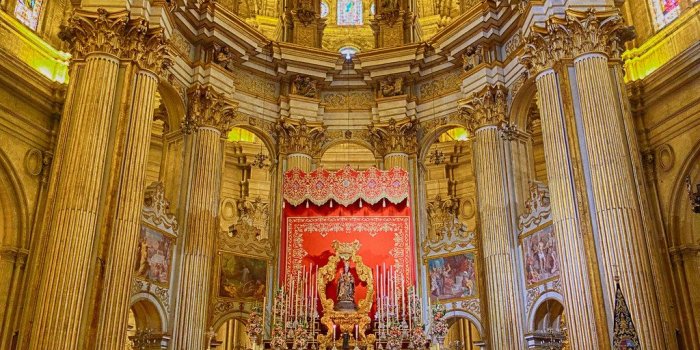 1024x768 Cathedral | Cathedral One more time, the interior of the bea…