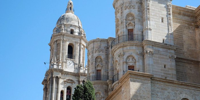 1600x1200 Cathedral of Malaga