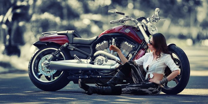 1920x1080 Woman and a Harley-Davidson wallpaper - Motorcycle wallpapers - #20138