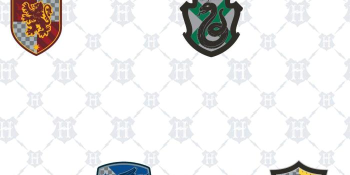 1500x1500 RoomMates Harry Potter House Crest Peel and Stick Wallpaper