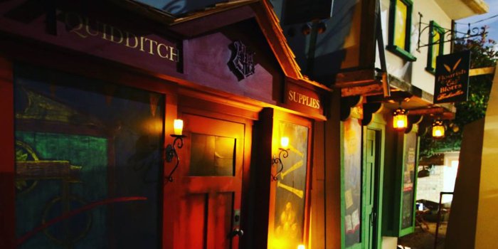 1920x1080 Seattle dad creates 'Harry Potter's' Diagon Alley in his driveway