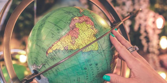 2780x2780 Download wallpaper 2780x2780 globe, hand, map ipad air, ipad air 2