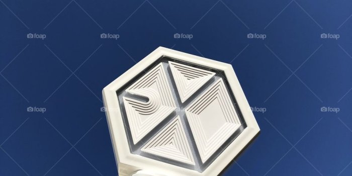 959x1280 Foap.com: The EXO lightstick facing the sun in front of a clear blue