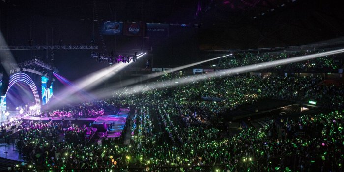 1677x1118 3 Reasons Why K-Pop Fans Want To Be Part Of The Lightstick Ocean