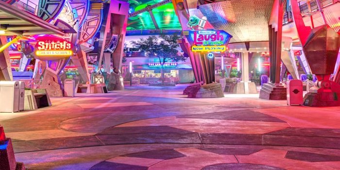 768x1024 Wallpaper Page - WDW Magazine