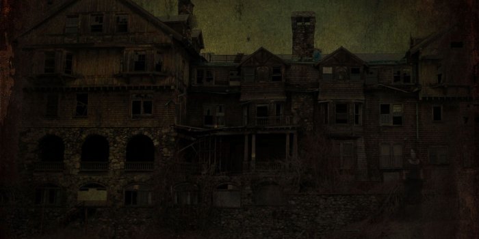 1600x1200 Haunted mansion iphone wallpaper