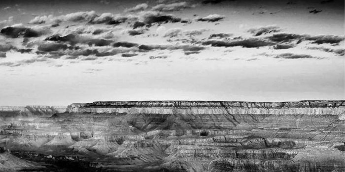 1080x1920 Simply_Black_iphone-8 - MacTrast