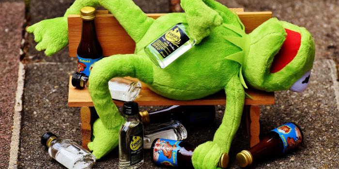 4500x3000 Drunk Kermit 4k Ultra HD Wallpaper | Background Image | 4500x3000