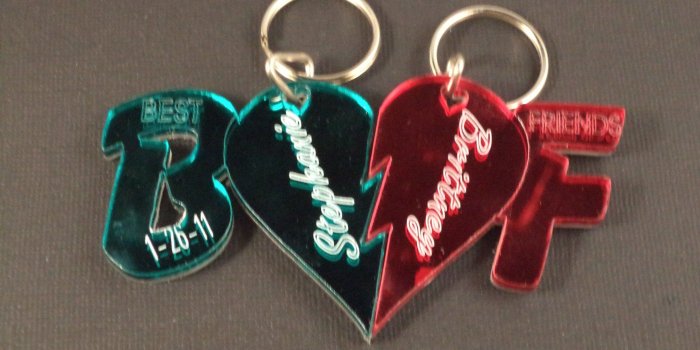 2048x1536 Best Friends Split Key Chain