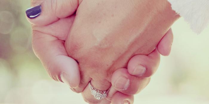 1125x2436 20 Love Valentine's Day Wallpapers for iPhone Background