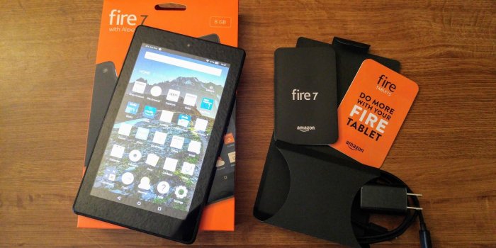 1600x900 7th Gen Kindle Fire 7 Tablet with Alexa Unboxing and First