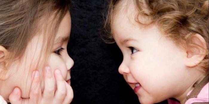 1024x768 Cute Baby Couple Wallpaper Smile Couples - Litle Pups
