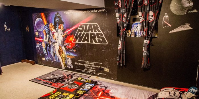 1280x853 Fully Operational Fandom: Desmond's Creative Star Wars-Themed