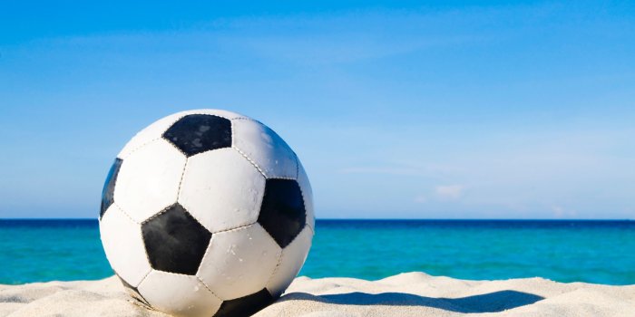 3840x2160 Download 3840x2160 Beach, Sand, Football, Sky, Horizon Wallpapers