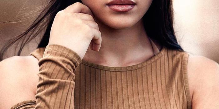 720x1280 Download Supreme Girl Wallpaper (59+) - Free Wallpaper For your screen.