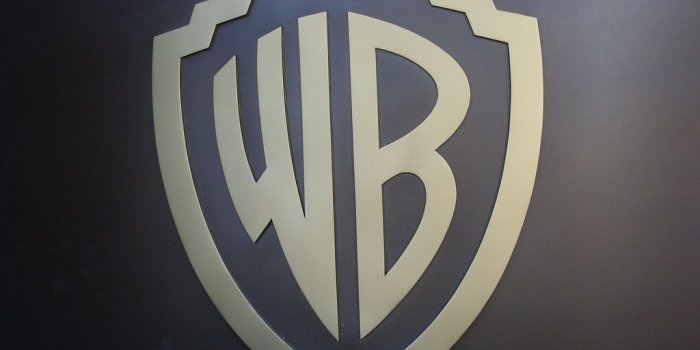 1024x768 Warner brothers logo