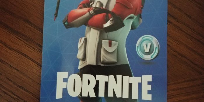 1200x1600 Nintendo Switch Double Helix Fortnite Skin 1000 V-Bucks (No Console