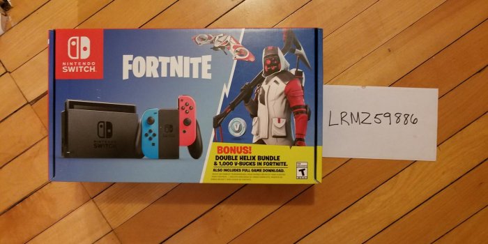 1440x1080 Get A Double Helix Set And 1000 V Bucks With Nintendo Switch S