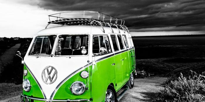 1000x790 VW Camper Van Green