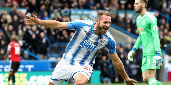 1920x1080 Lindelof horror show leaves Man Utd trailing in City's wake | Goal.com