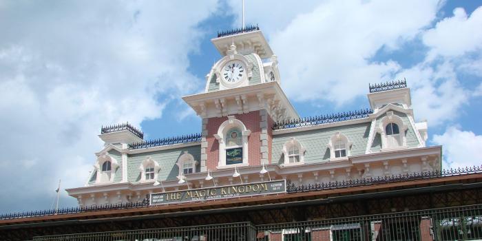 1600x1200 Best 35+ Main Street USA Wallpaper on HipWallpaper | Disneyland Main