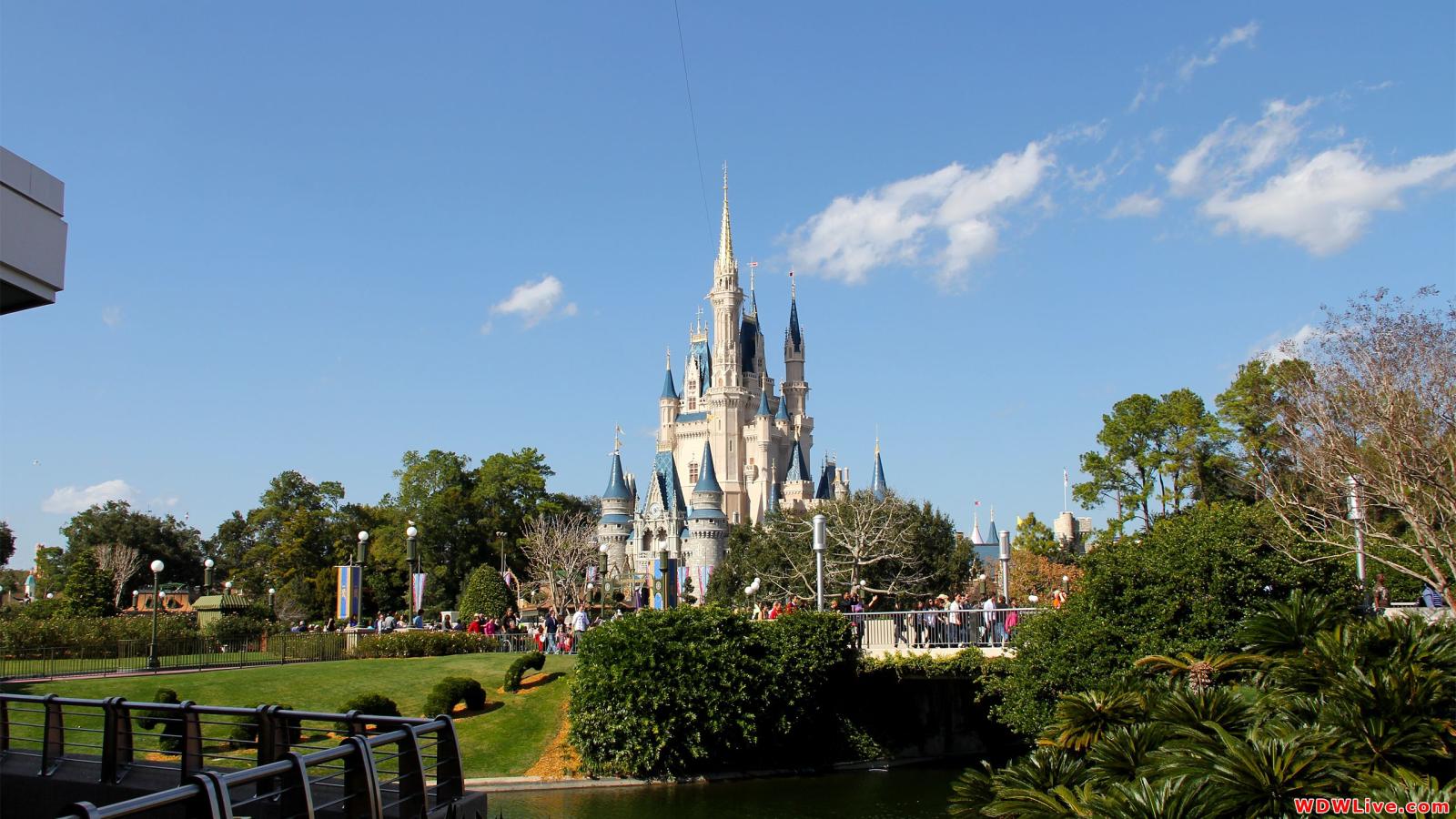 2560x1440 45+] Magic Kingdom Wallpaper on WallpaperSafari