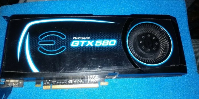1600x1200 EVGA NVIDIA GeForce GTX 580 (03G-P3-1584-AR) 3GB GDDR5 SDRAM Graphic Card