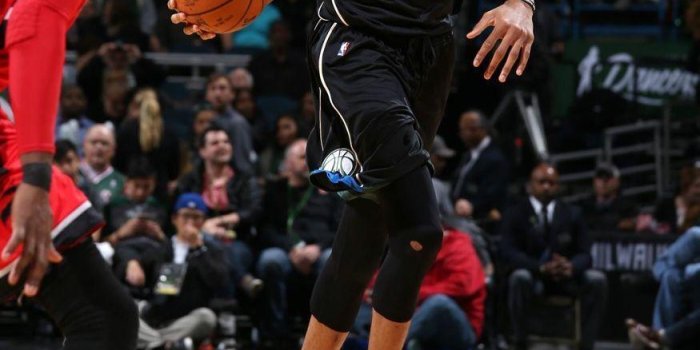 875x1280 Giannis Antetokounmpo Wallpapers