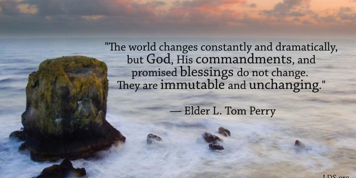 2560x1600 God Does Not Change