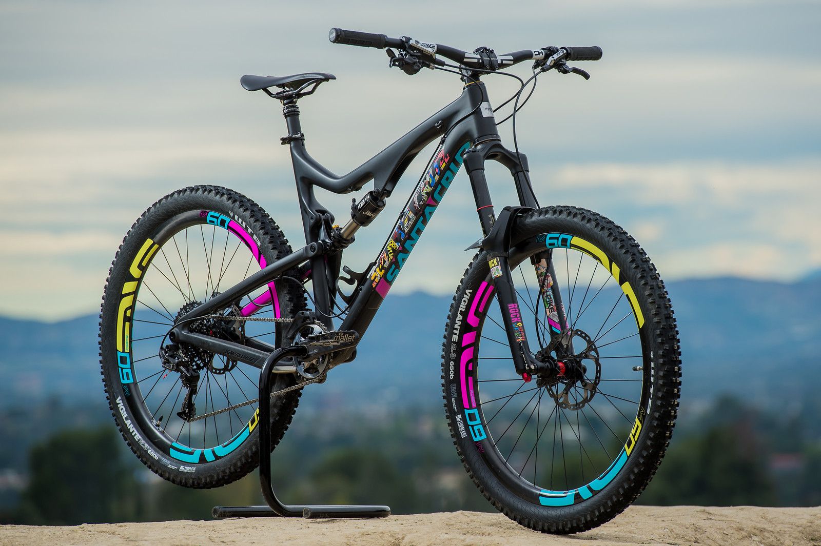 1600x1065 Custom Santa Cruz Bronson - Troydon_Murison's Bike Check - Vital MTB